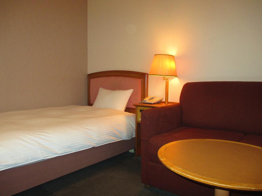 Hotel Green Selec Сендай Экстерьер фото