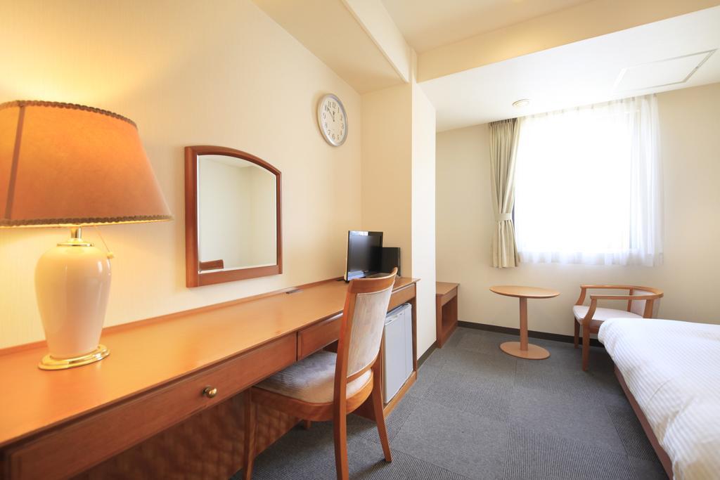 Hotel Green Selec Сендай Экстерьер фото